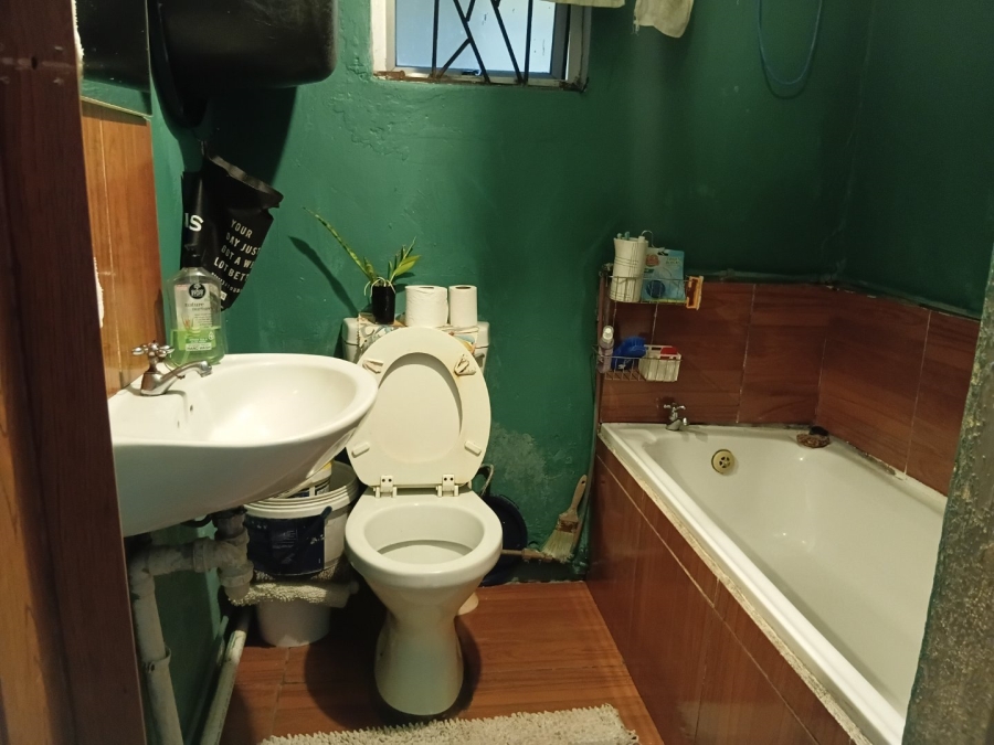 5 Bedroom Property for Sale in Kraaifontein East Western Cape